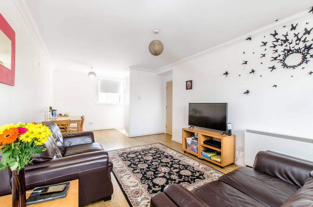 Property photo 1 of 9