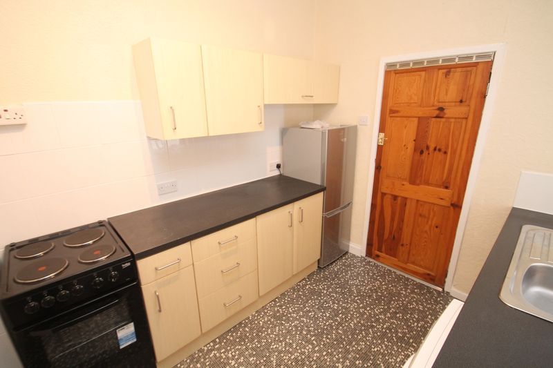 Property photo 2 of 11 Photo 8