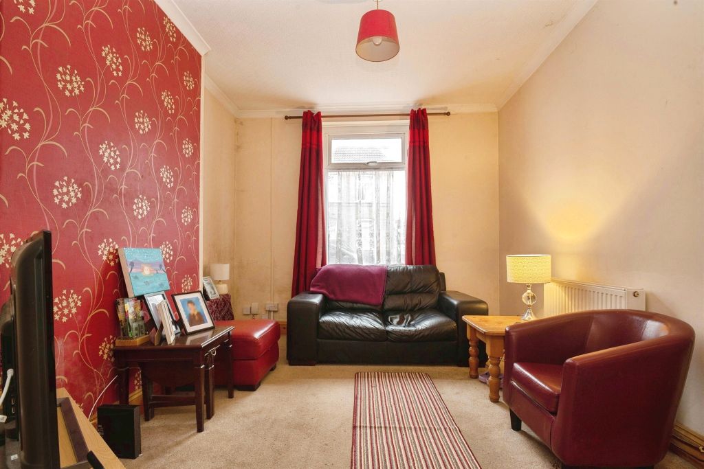 Property photo 3 of 17