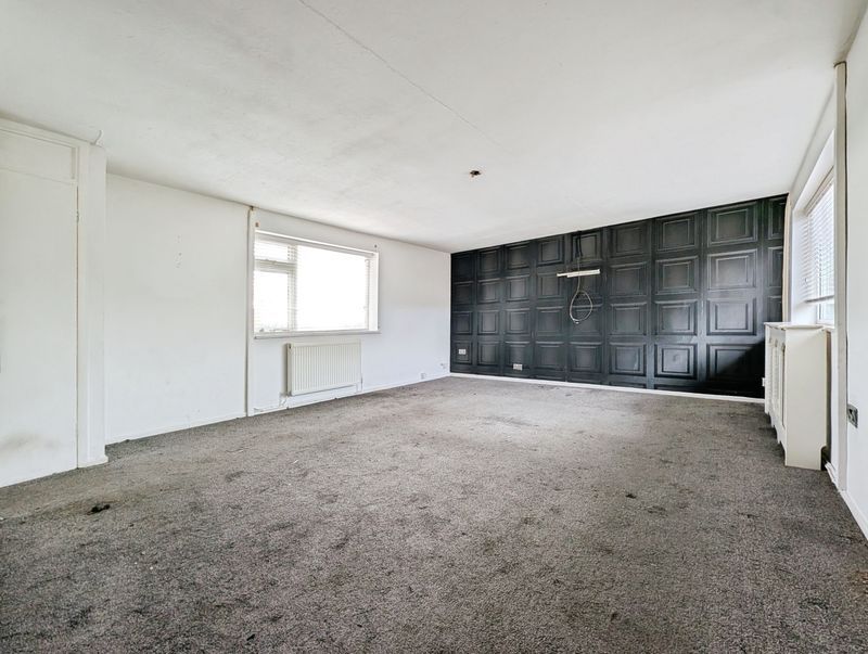 Property photo 2 of 11 Photo 13