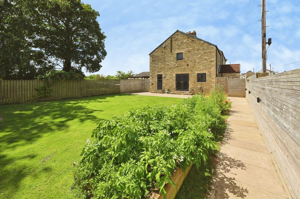 Property photo 2 of 23 Pbox-Img.Jpg