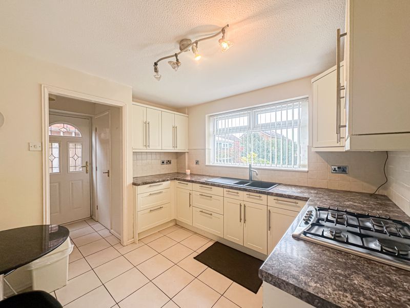 Property photo 2 of 17 Photo 9