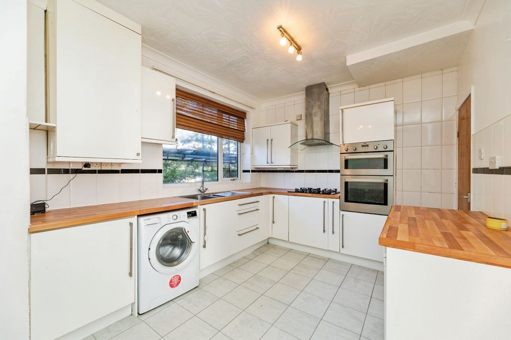 Property photo 2 of 15 Pbox-Img.Jpg