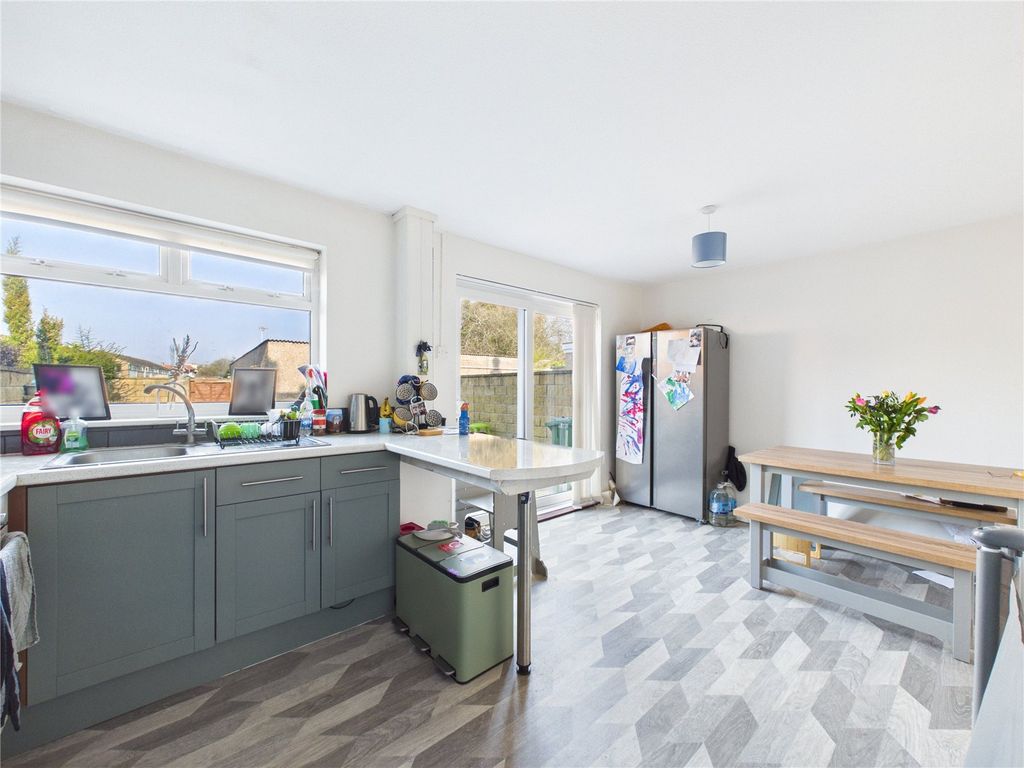 Property photo 3 of 17 Picture No. 06