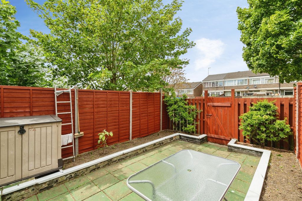 Property photo 2 of 14
