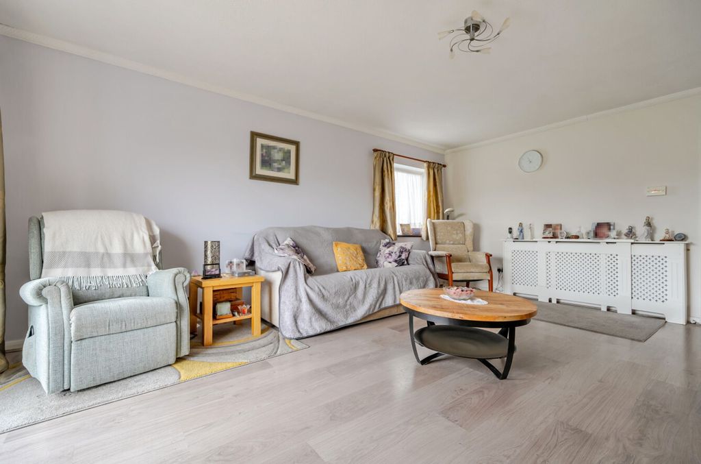 Property photo 3 of 18