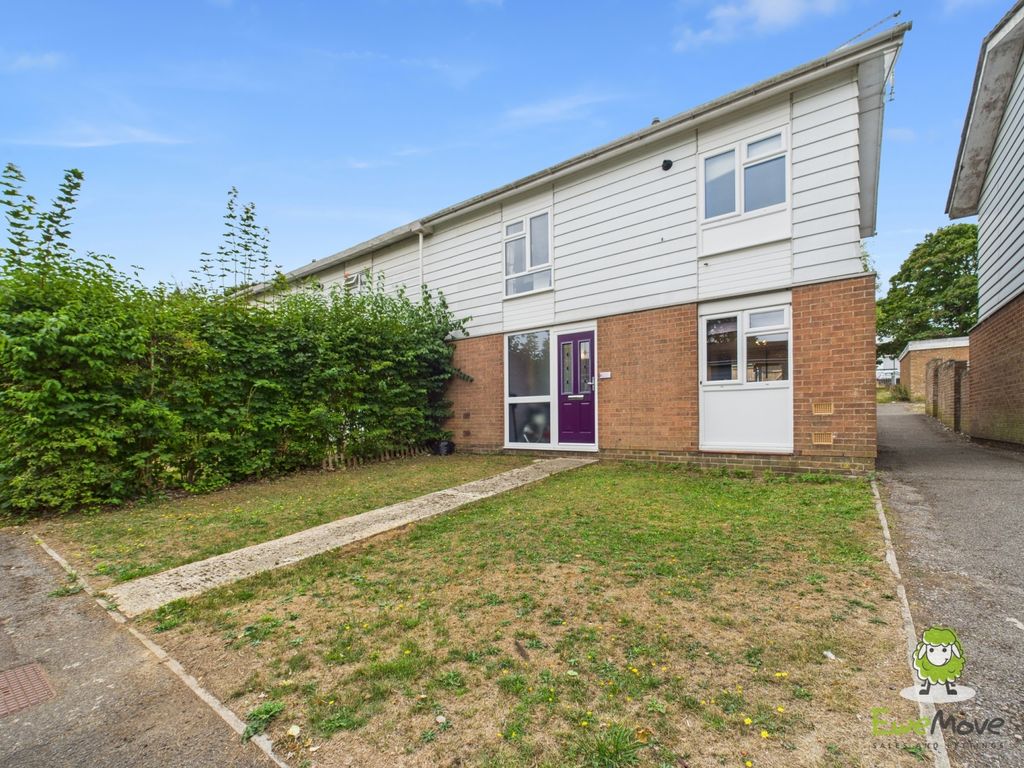 Property photo 1 of 15 Ewemove Estate Agents Basingstoke