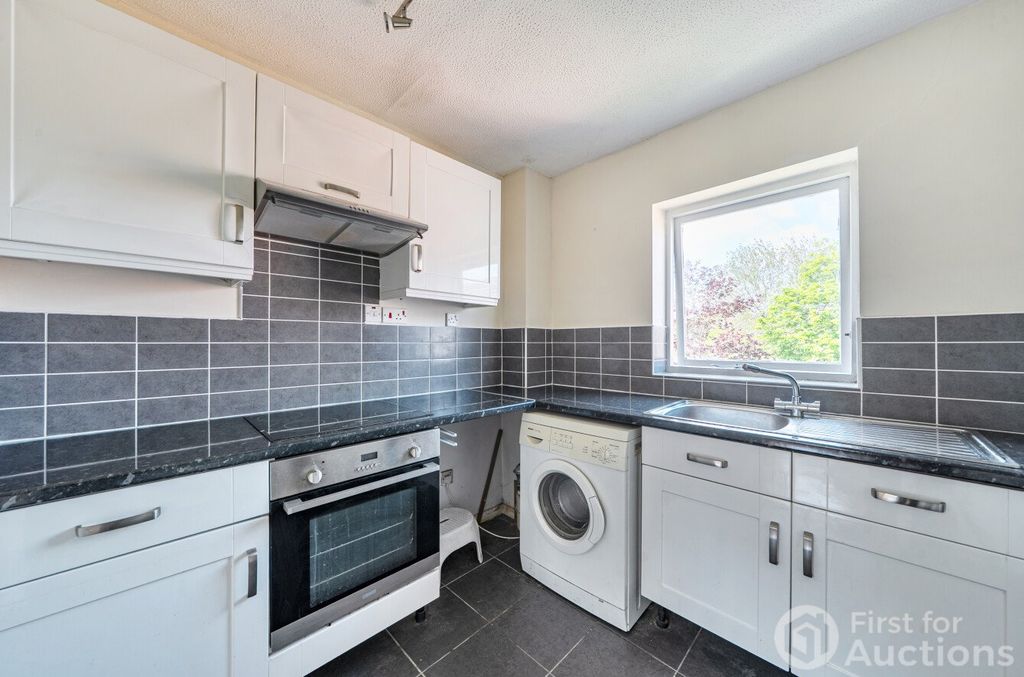 Property photo 2 of 9 Picture No. 03
