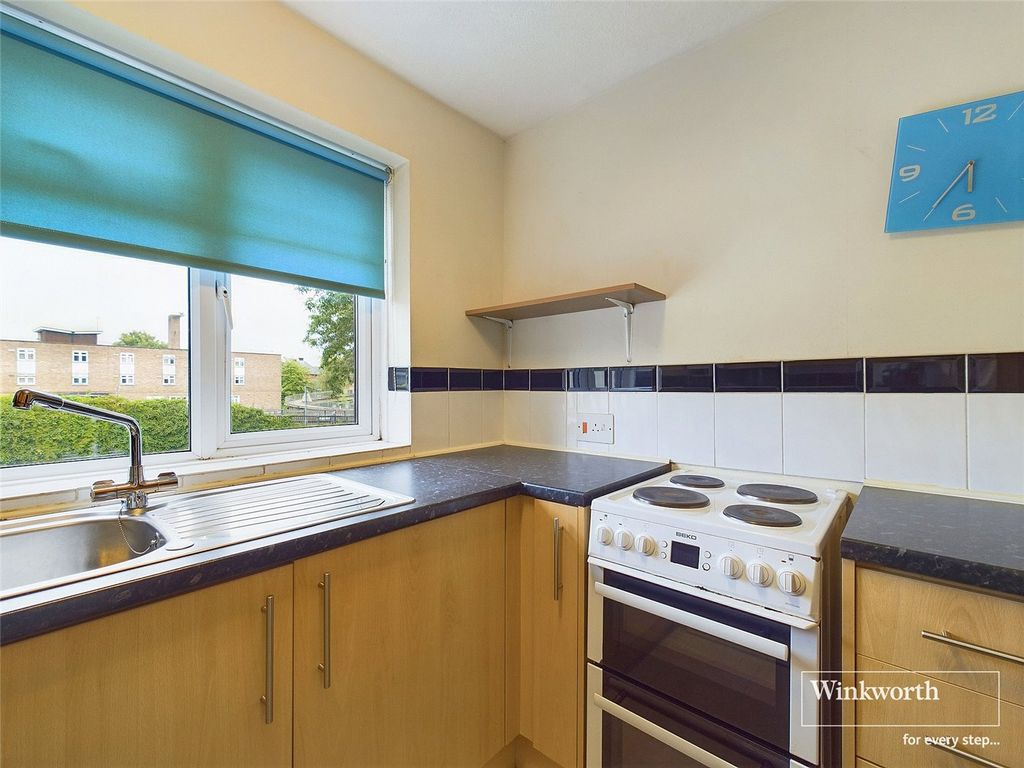 Property photo 3 of 9 Picture No. 29