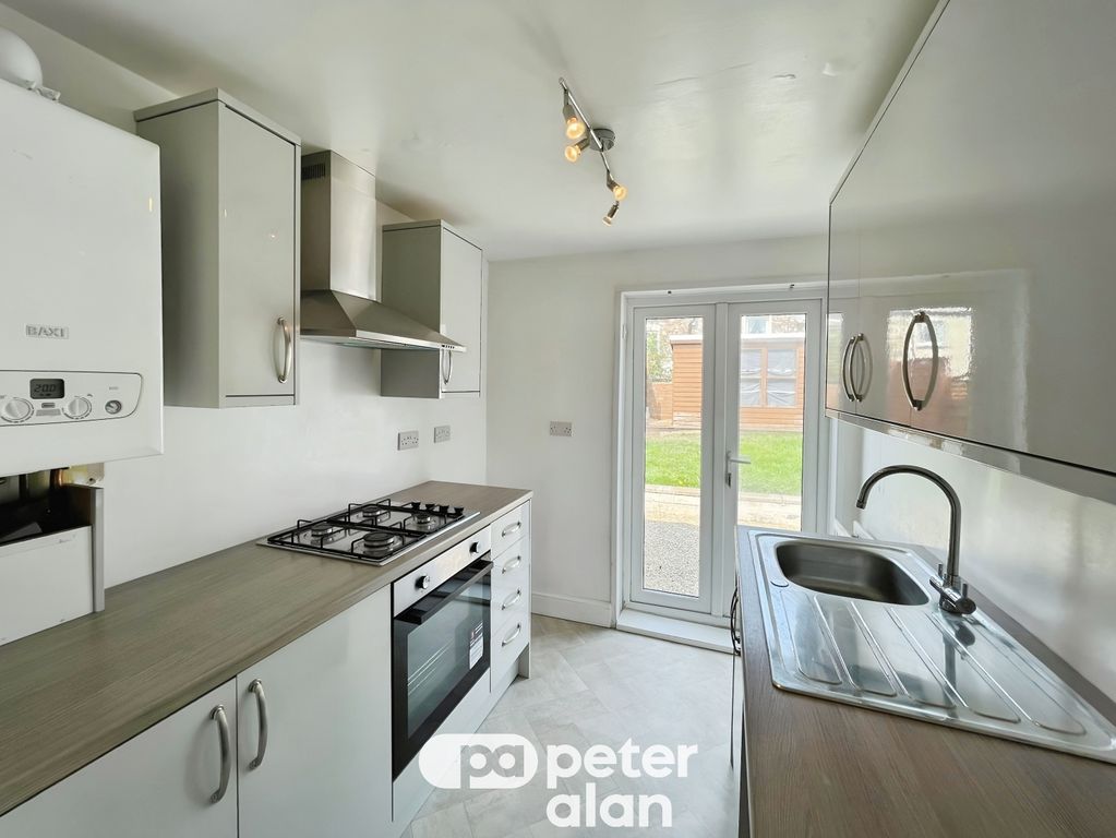 Property photo 1 of 13 Kitchen