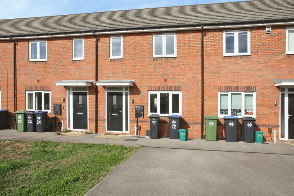 Property photo 2 of 13