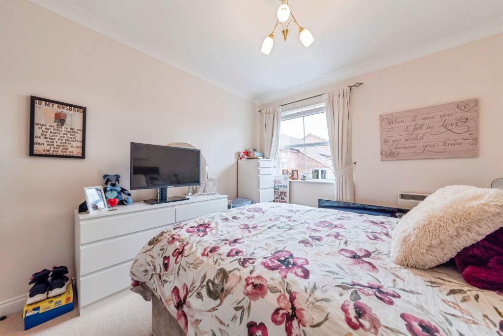 Property photo 3 of 17