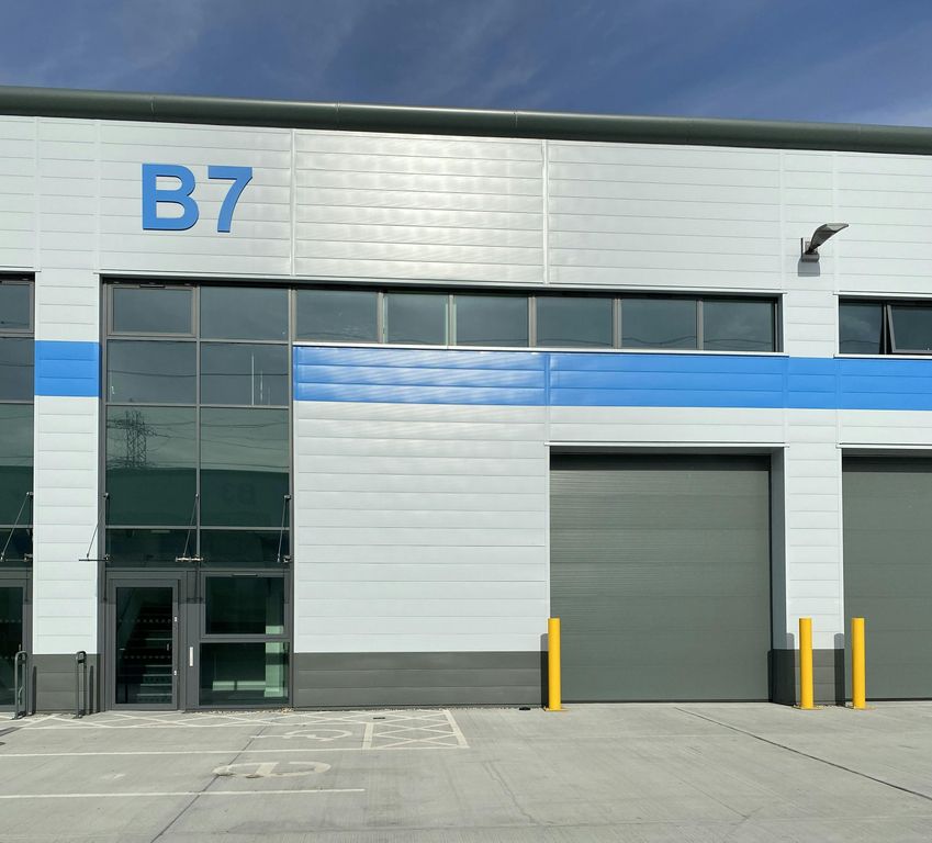 Property photo 1 of 11 Logicor Unit B7 Front.Jpg