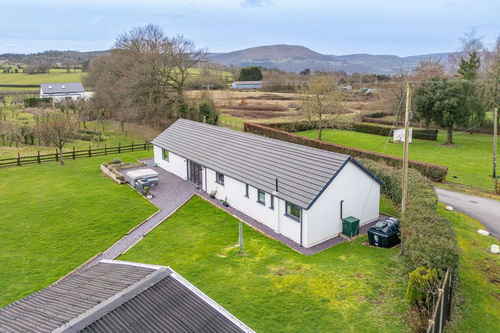 Property photo 1 of 34