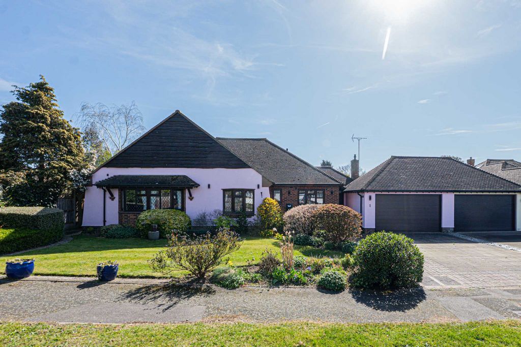 Property photo 1 of 33