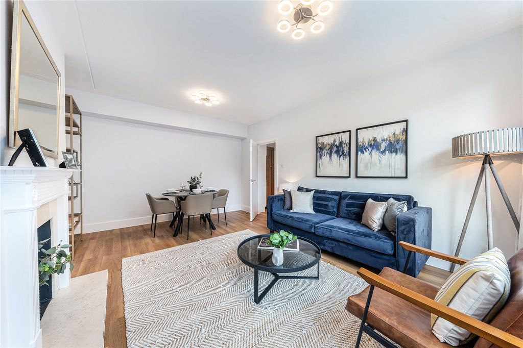 Property photo 2 of 8