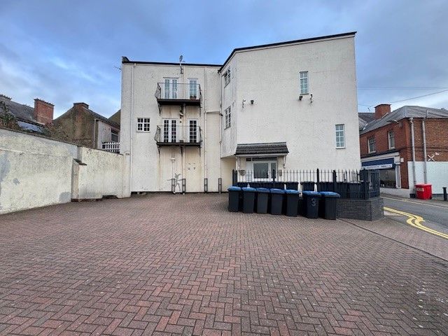 Property photo 1 of 10 Exterior