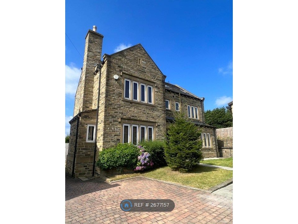 Property photo 2 of 26