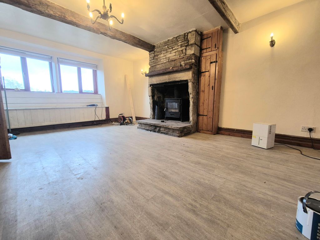 Property photo 3 of 10 Image