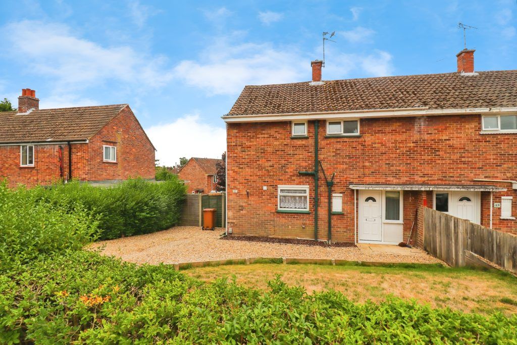 Property photo 2 of 19