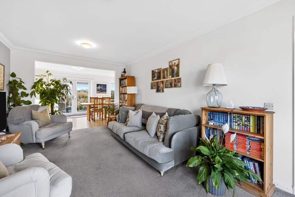 Property photo 3 of 30