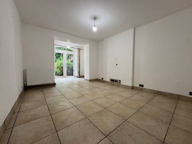 Property photo 3 of 13 Living Room