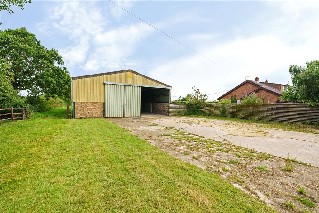 Property photo 1 of 12 Picture No. 01