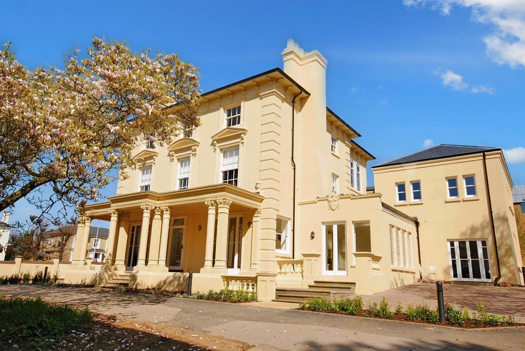 Property photo 1 of 12 1.Jpeg