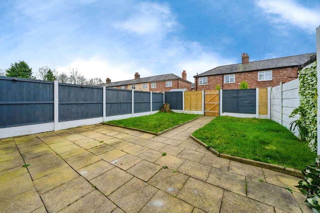 Property photo 3 of 21 Rear