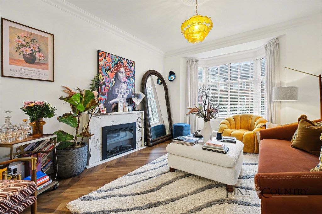 Property photo 1 of 18 Picture No. 08