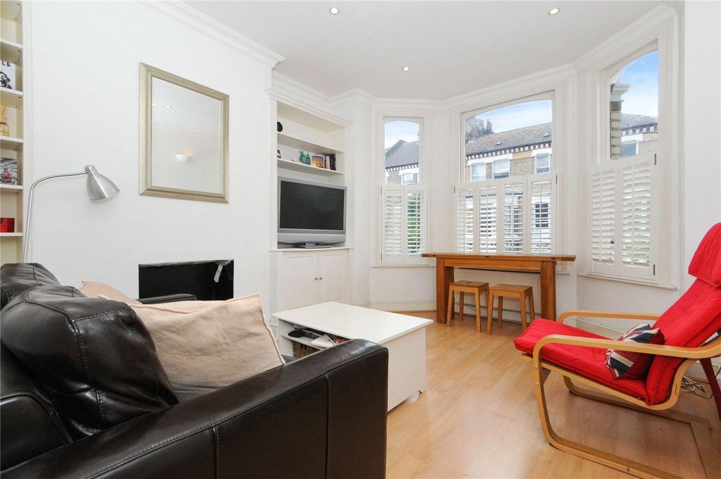 Property photo 1 of 6