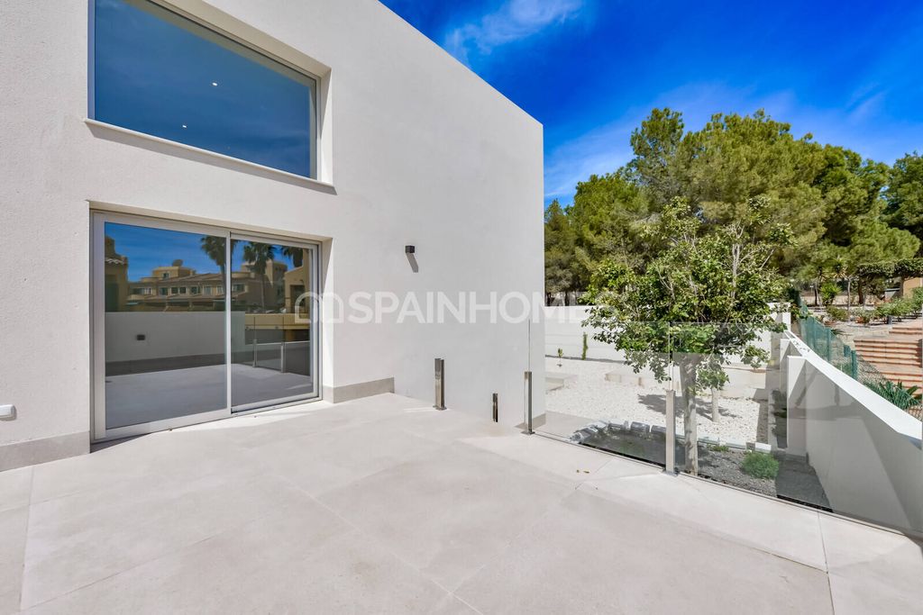 Property photo 1 of 61