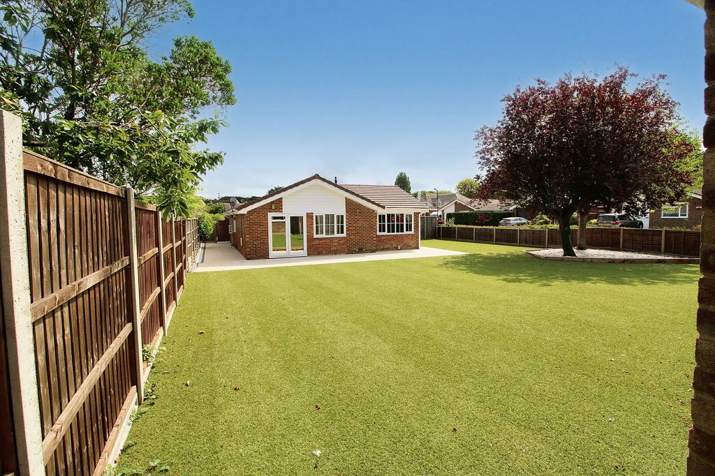 Property photo 3 of 14