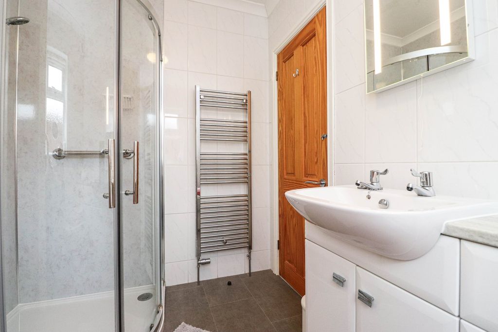 Additional image 7 of 2 bed flat for saleVictoria Place, Carlisle CA1