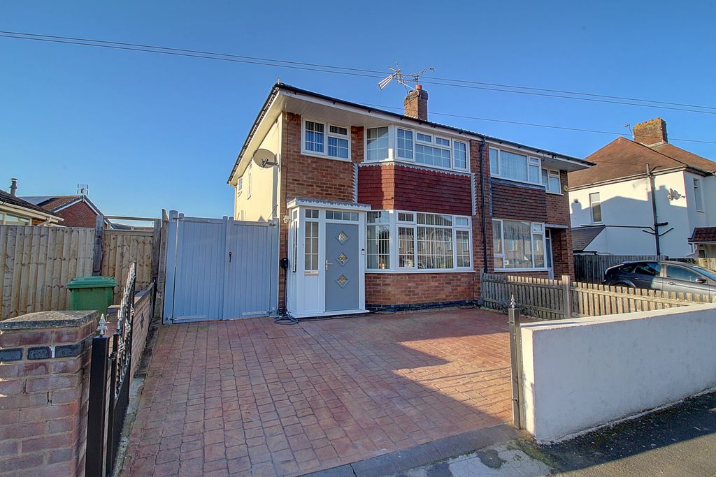 Property photo 1 of 9 Photo #1