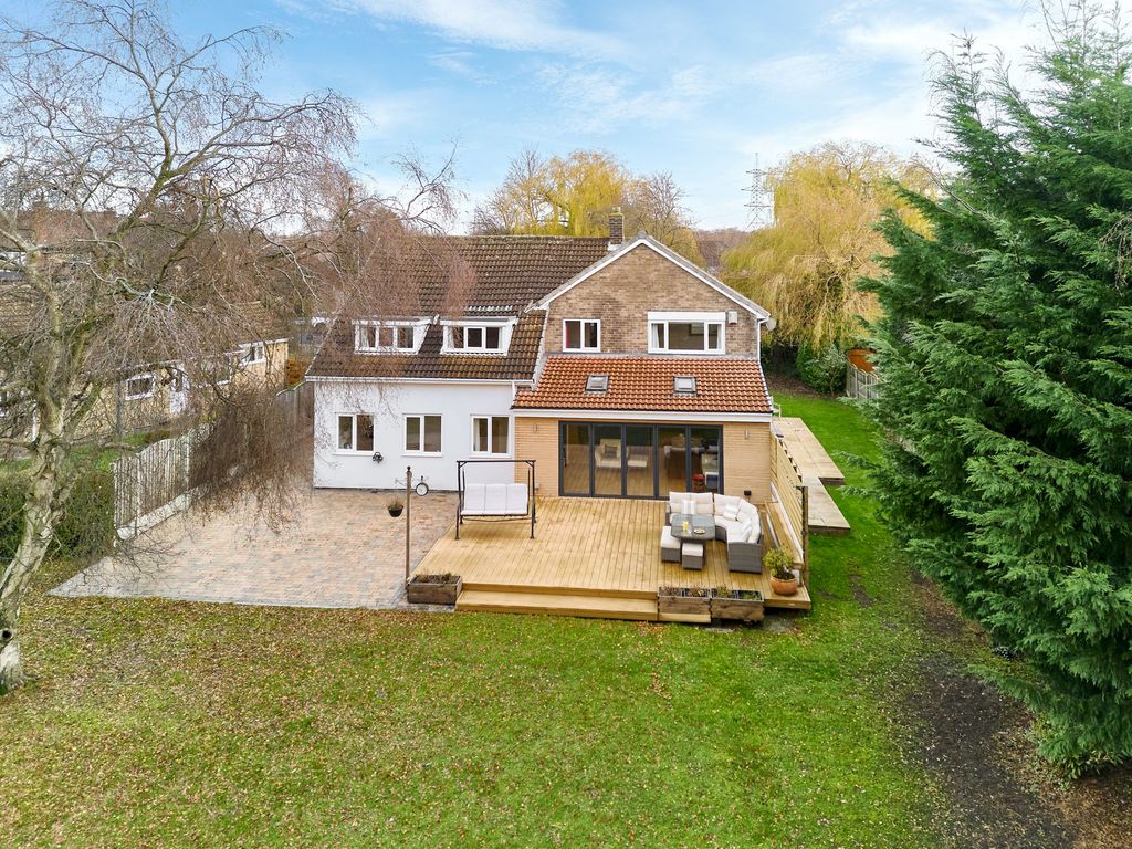 Property photo 2 of 55