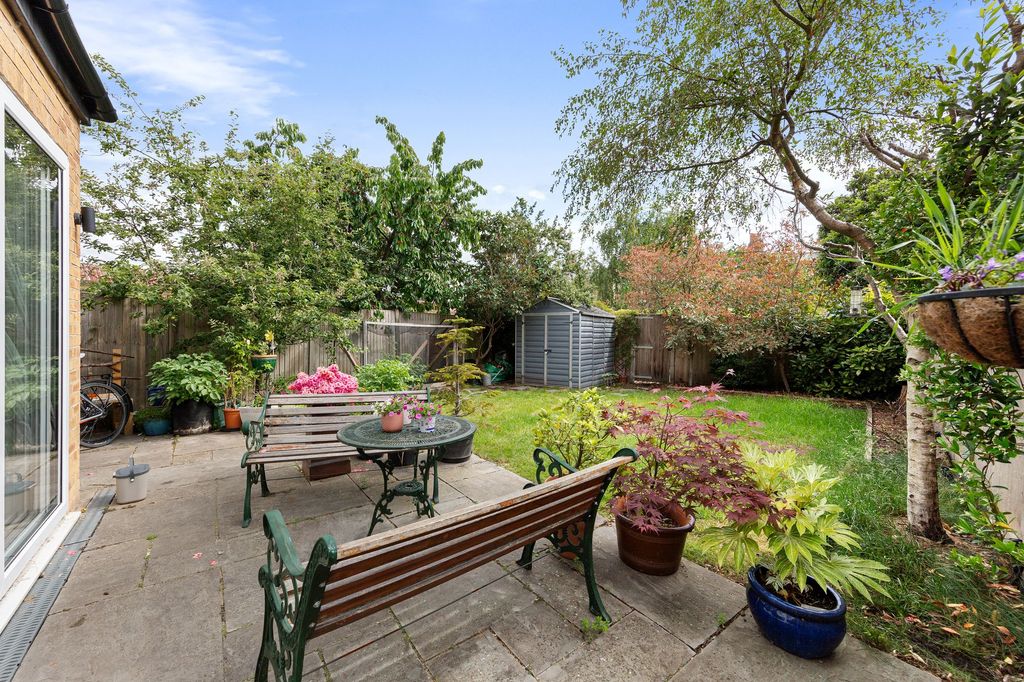 Property photo 1 of 20