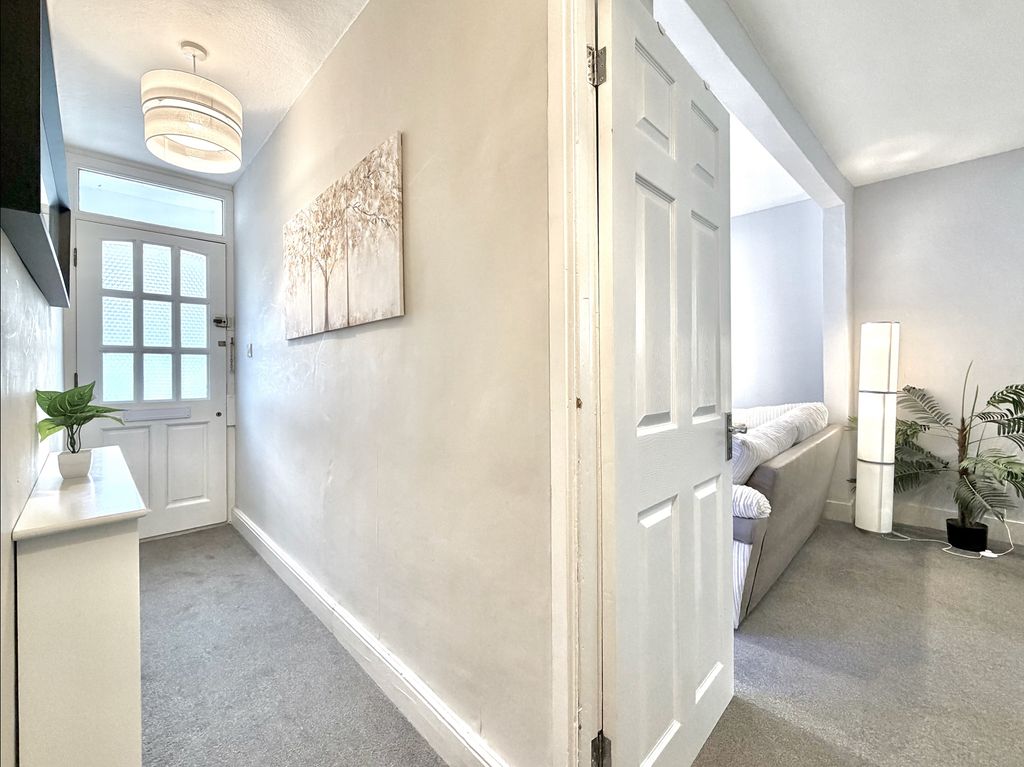 Property photo 2 of 16 Entrance Hallway