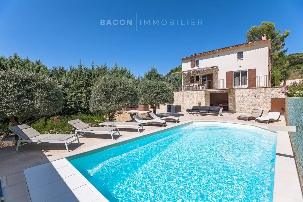 Property photo 1 of 15 House With Swimming Pool Between Apt And Bonnieux