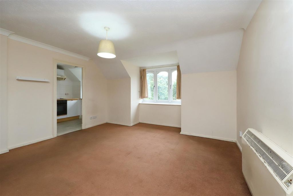 Property photo 2 of 6