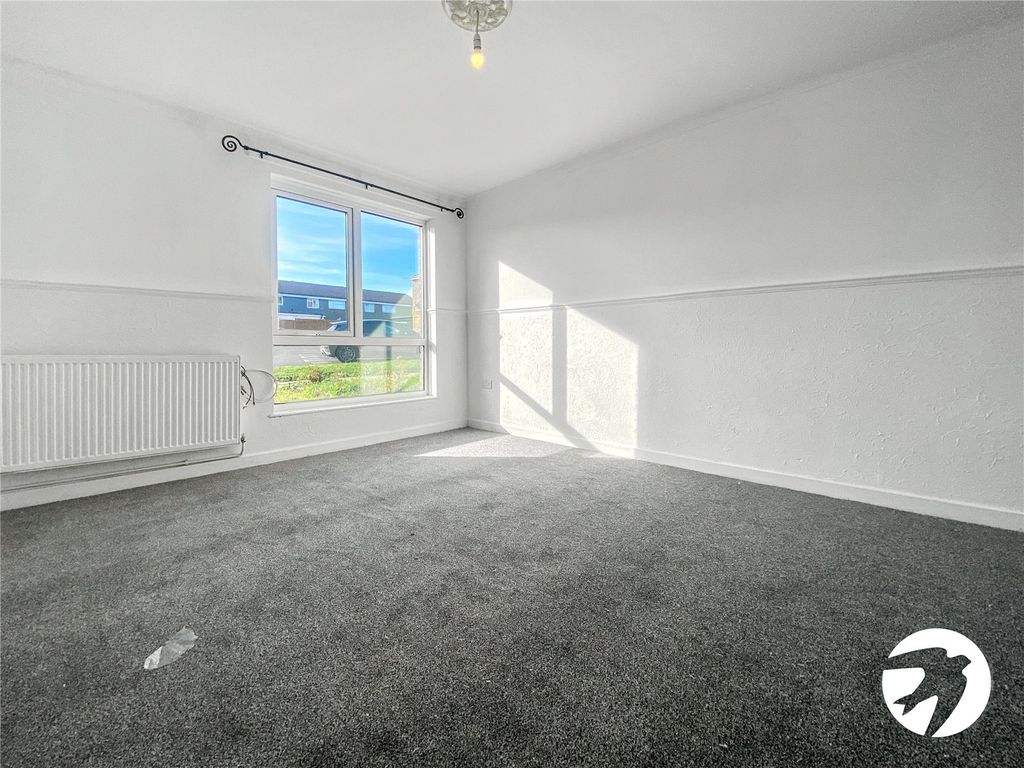 Property photo 2 of 15 Picture No. 10