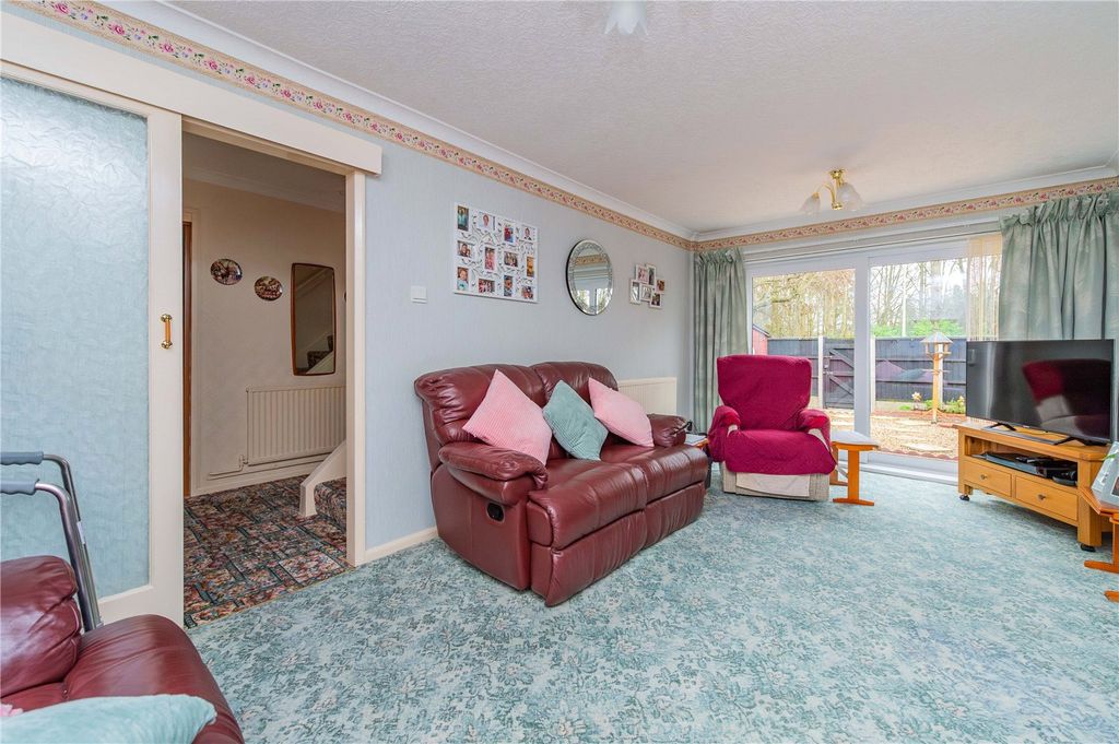 Property photo 2 of 31 Picture No. 27