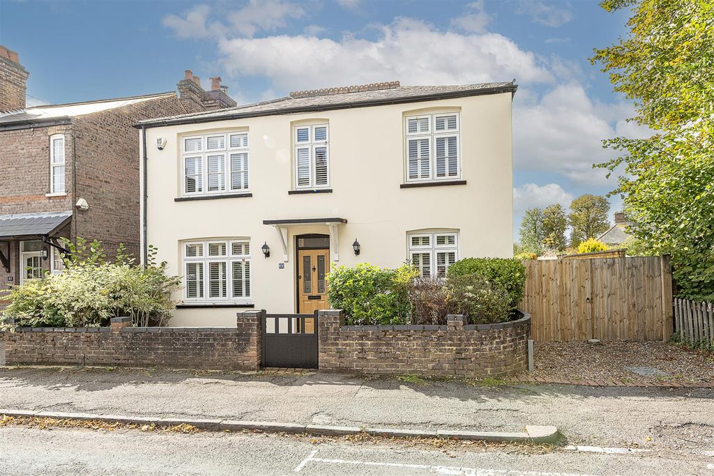 Property photo 1 of 12 41-Cowper-Road-20.Jpg