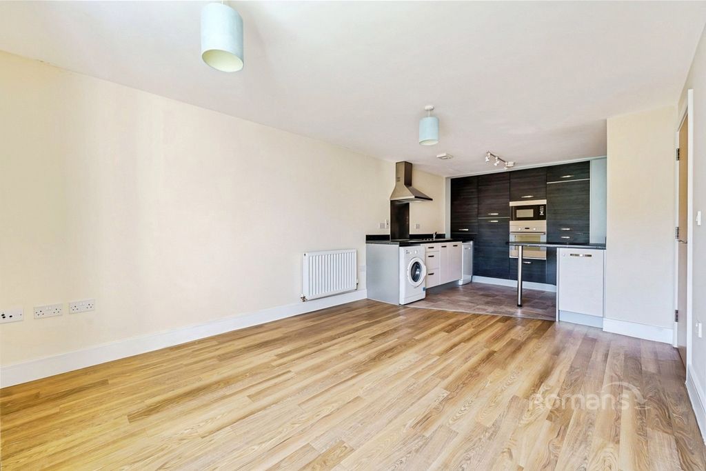Property photo 2 of 13 2