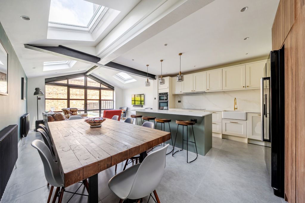 Property photo 2 of 20 1-6A0B596B5634d-1...