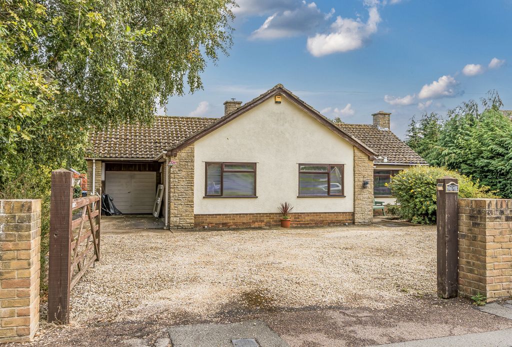 Property photo 1 of 10 1343381-20-68B199...