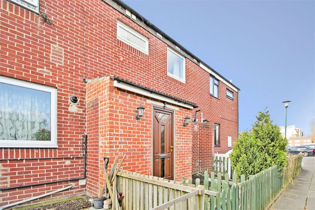 Property photo 1 of 10