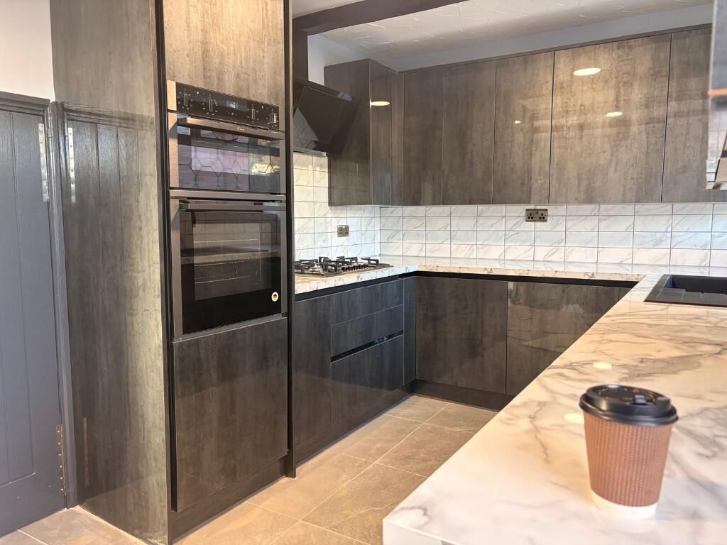 Property photo 2 of 6 Gallery