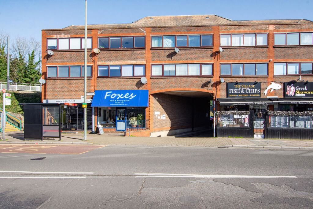 Property photo 2 of 8