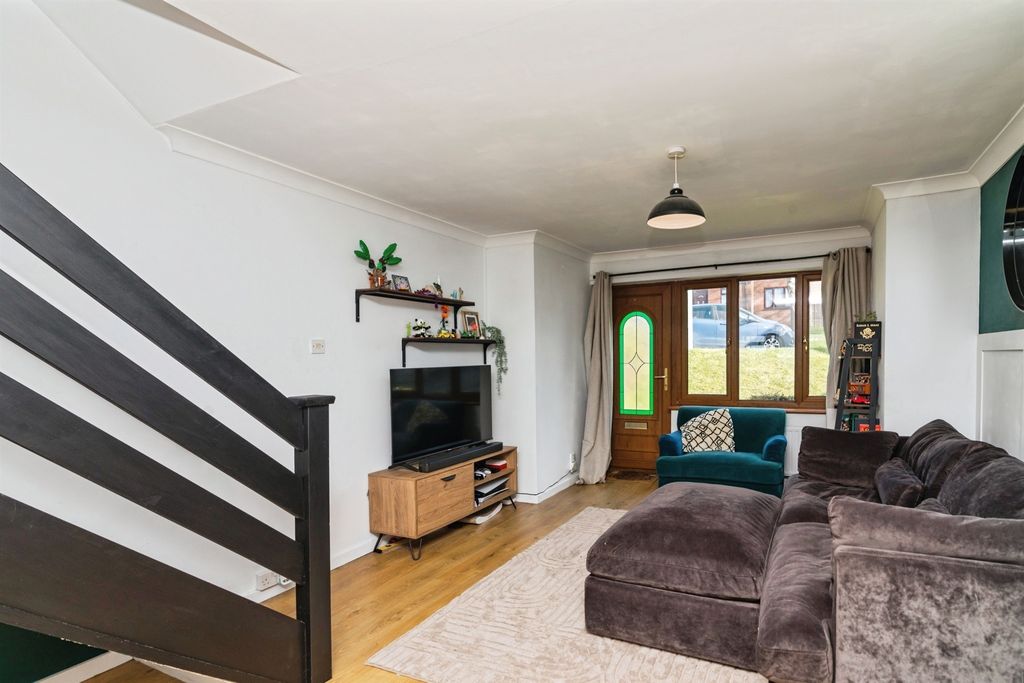 Property photo 3 of 20